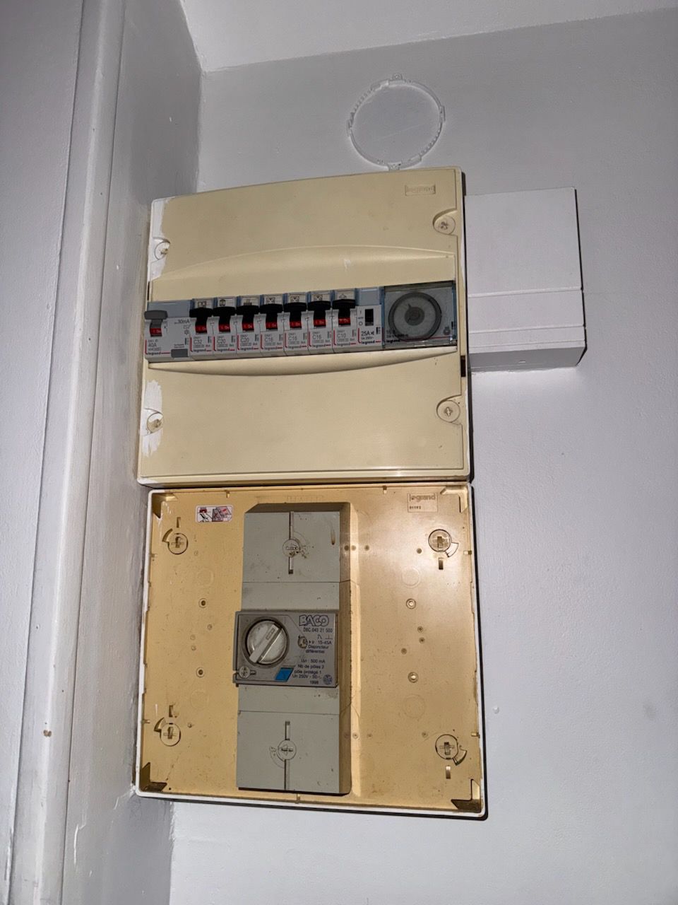 Intervention électrique rapide - Lawan multiservices Paris