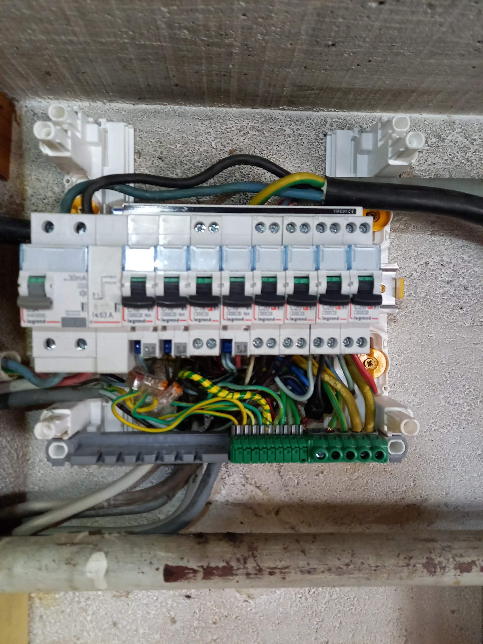 Dépannage serrure bloquée - Lawan multiservices Paris